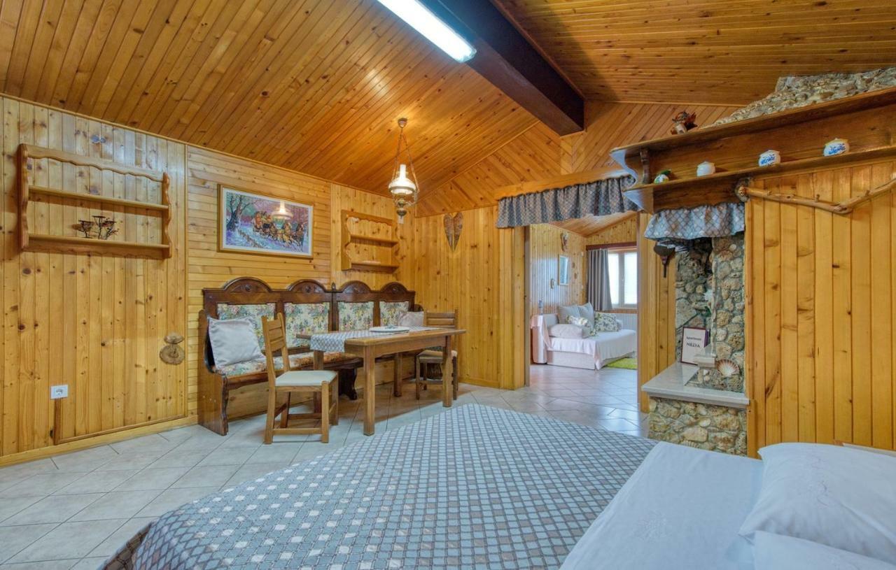 Cottage Nilda I Musalez Extérieur photo